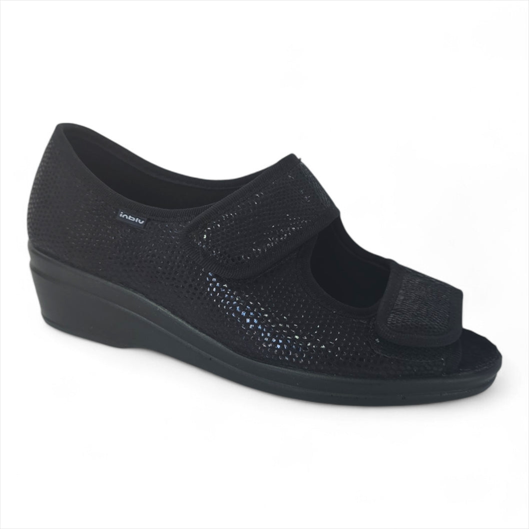 https://powersoft365customers.blob.core.windows.net/he24794-talbot-shoes-ltd/Models/0500001D-BLA.jpg