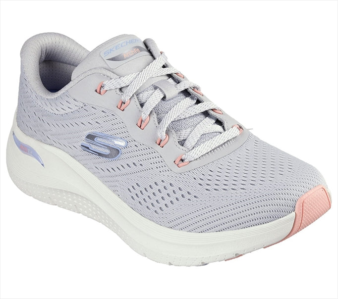 SKECHERS