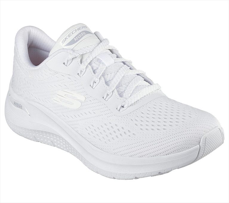 SKECHERS