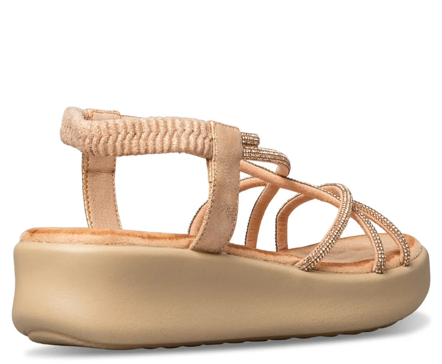 https://powersoft365customers.blob.core.windows.net/he24794-talbot-shoes-ltd/Models/E96-23359-BEIGE_2.jpg