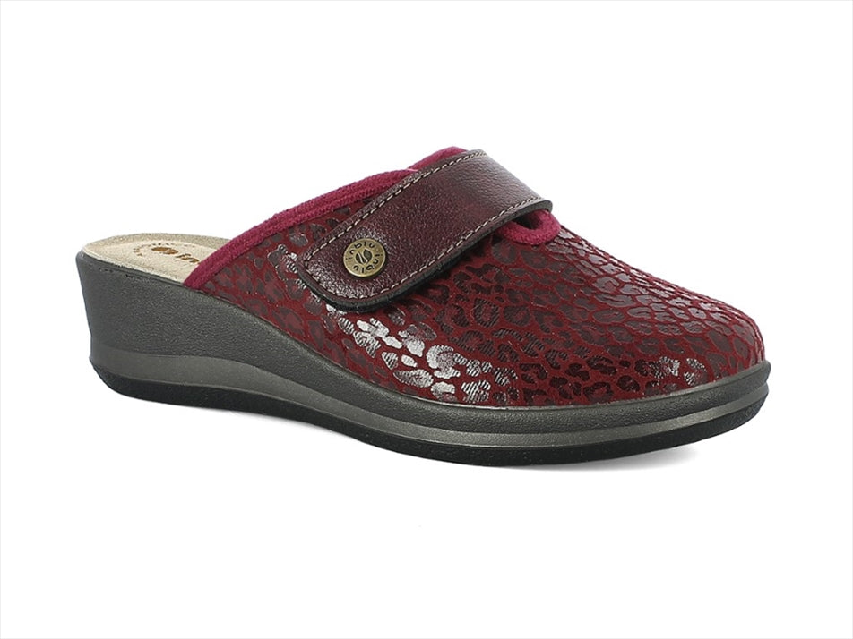 https://powersoft365customers.blob.core.windows.net/he24794-talbot-shoes-ltd/Models/GI23-PLUM.jpg
