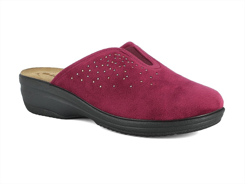 https://powersoft365customers.blob.core.windows.net/he24794-talbot-shoes-ltd/Models/LV12-RED.jpg