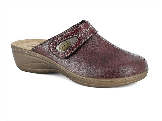 https://powersoft365customers.blob.core.windows.net/he24794-talbot-shoes-ltd/Models/LY61-RED.jpg