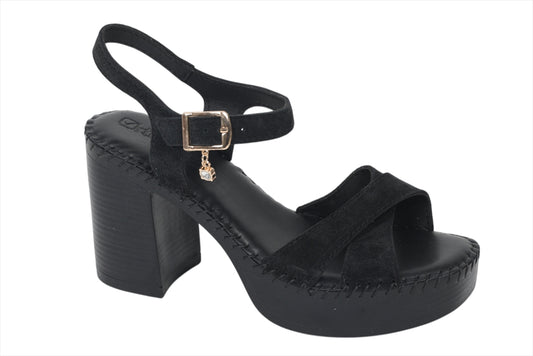 https://powersoft365customers.blob.core.windows.net/he24794-talbot-shoes-ltd/Models/021-BLK.jpg