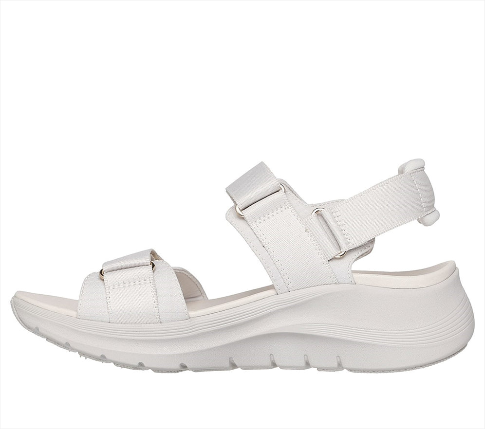 https://powersoft365customers.blob.core.windows.net/he24794-talbot-shoes-ltd/Models/119465-OFFWHI_4.jpg