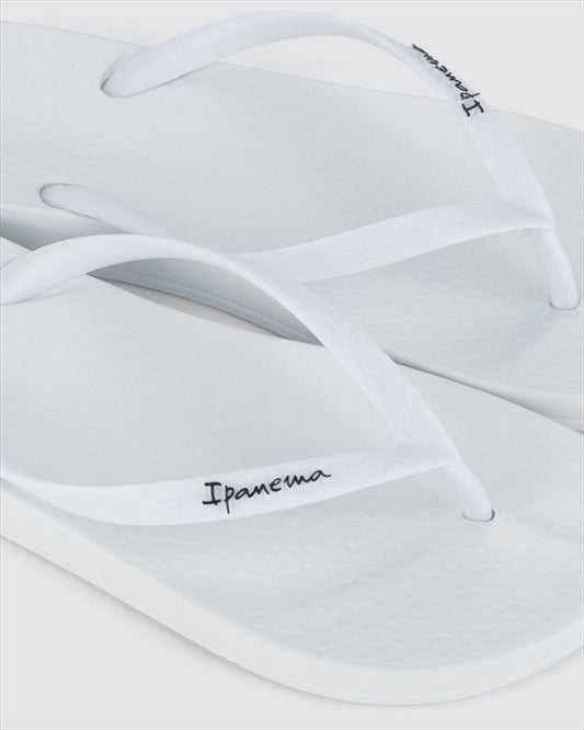 https://powersoft365customers.blob.core.windows.net/he24794-talbot-shoes-ltd/Models/17802631726-WHITE_1.jpg