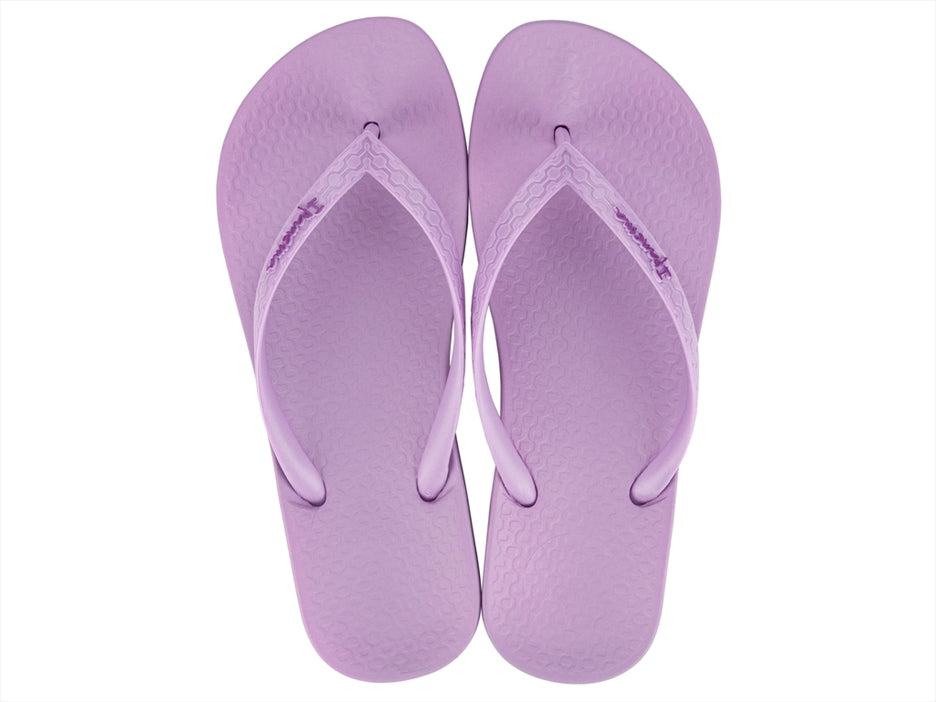 https://powersoft365customers.blob.core.windows.net/he24794-talbot-shoes-ltd/Models/17802631729-LILA_2.jpg