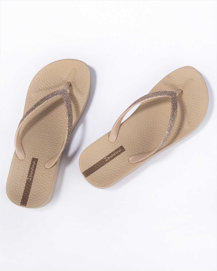 https://powersoft365customers.blob.core.windows.net/he24794-talbot-shoes-ltd/Models/17802634626-BEIGE_1.jpg