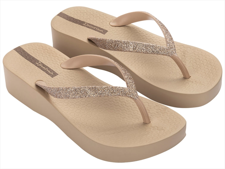 https://powersoft365customers.blob.core.windows.net/he24794-talbot-shoes-ltd/Models/17802634626-BEIGE_3.jpg