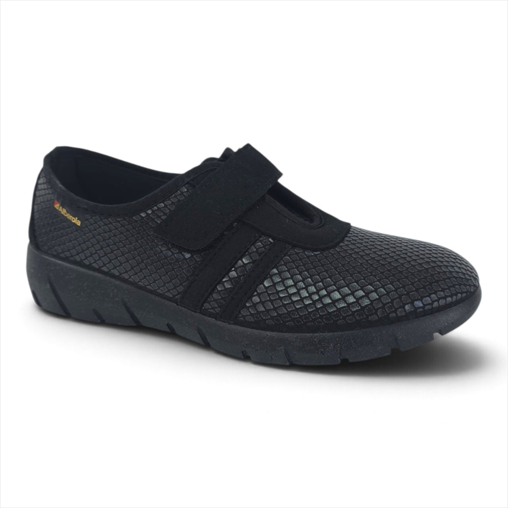 https://powersoft365customers.blob.core.windows.net/he24794-talbot-shoes-ltd/Models/221626LE-BLK.jpg