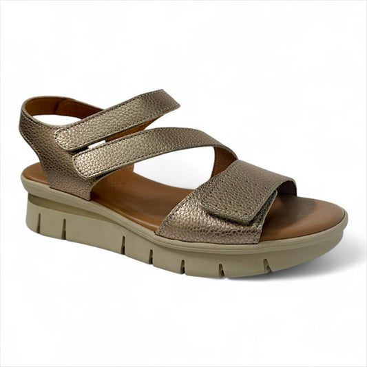 https://powersoft365customers.blob.core.windows.net/he24794-talbot-shoes-ltd/Models/2601-TAUPE.jpg