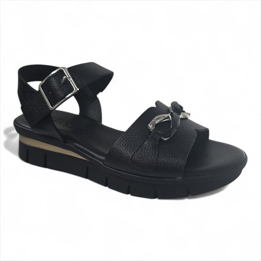 https://powersoft365customers.blob.core.windows.net/he24794-talbot-shoes-ltd/Models/2605-BLK.jpg