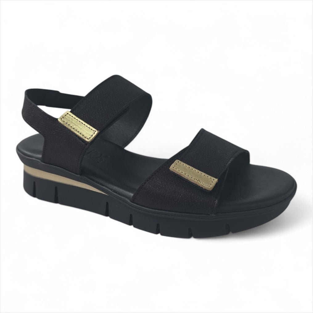 https://powersoft365customers.blob.core.windows.net/he24794-talbot-shoes-ltd/Models/2606-BLK.jpg