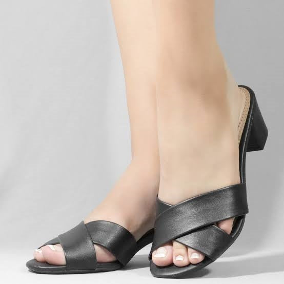 https://powersoft365customers.blob.core.windows.net/he24794-talbot-shoes-ltd/Models/8246-355-BLA_1.jpg