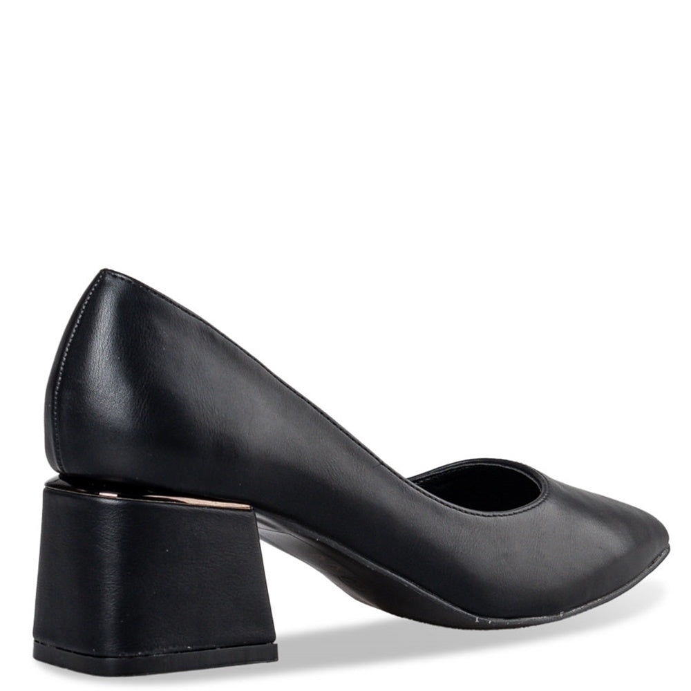 https://powersoft365customers.blob.core.windows.net/he24794-talbot-shoes-ltd/Models/E45-20256-BLA_1.jpg
