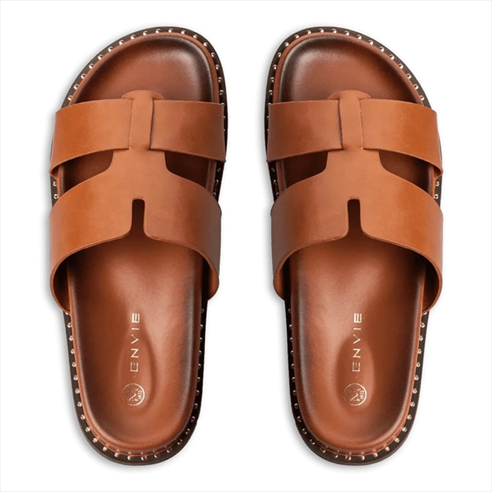 https://powersoft365customers.blob.core.windows.net/he24794-talbot-shoes-ltd/Models/E96-21324-CAMEL_1.jpg