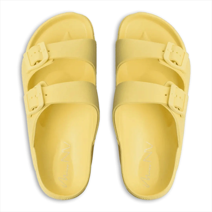 https://powersoft365customers.blob.core.windows.net/he24794-talbot-shoes-ltd/Models/V96-21471-YEL_1.jpg