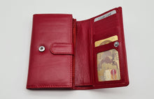 Load image into Gallery viewer, Migant design woman leather wallet - Migant
